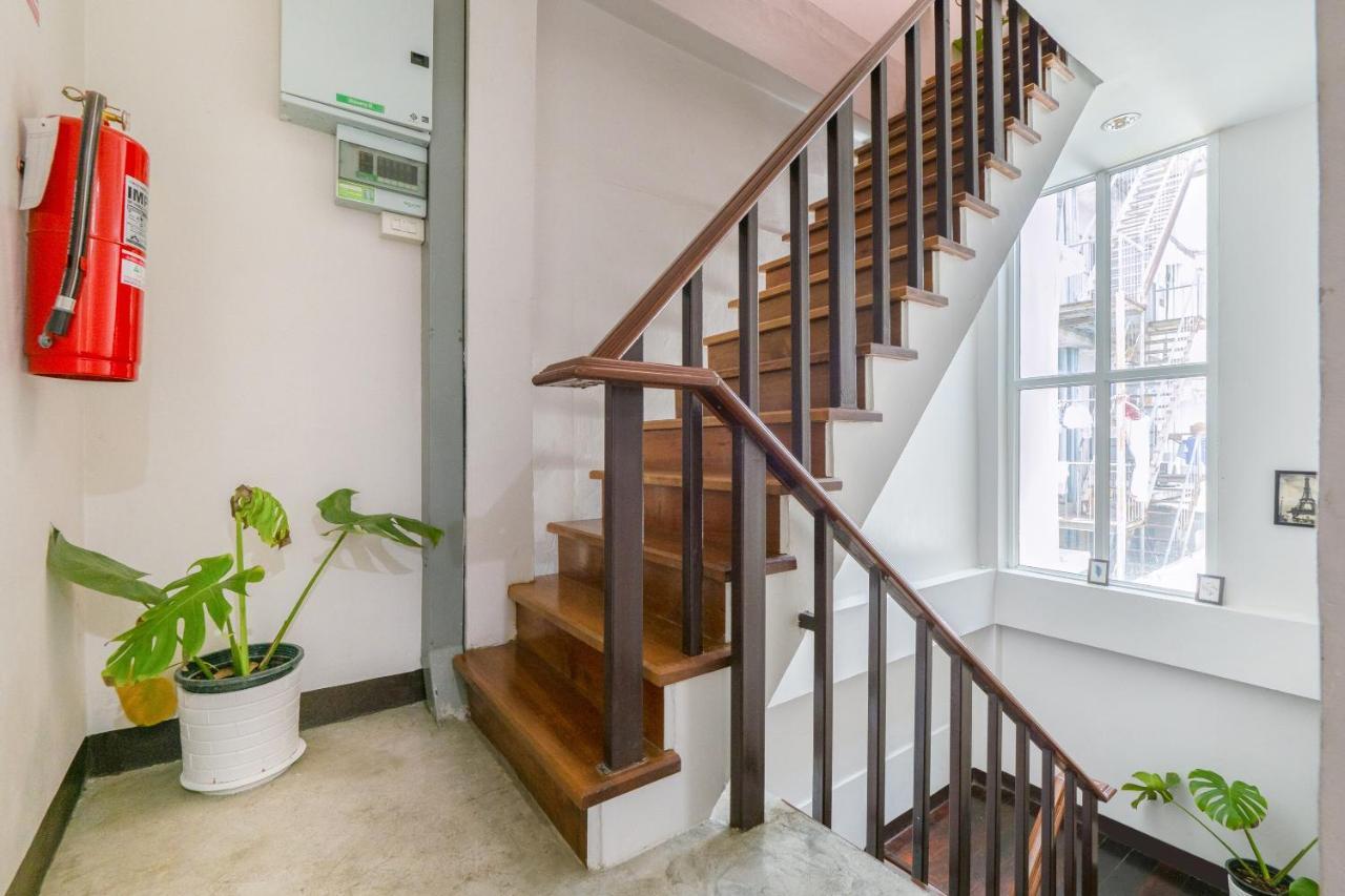 Oyo 969 Lida 1946 Hostel Bangkok Zewnętrze zdjęcie